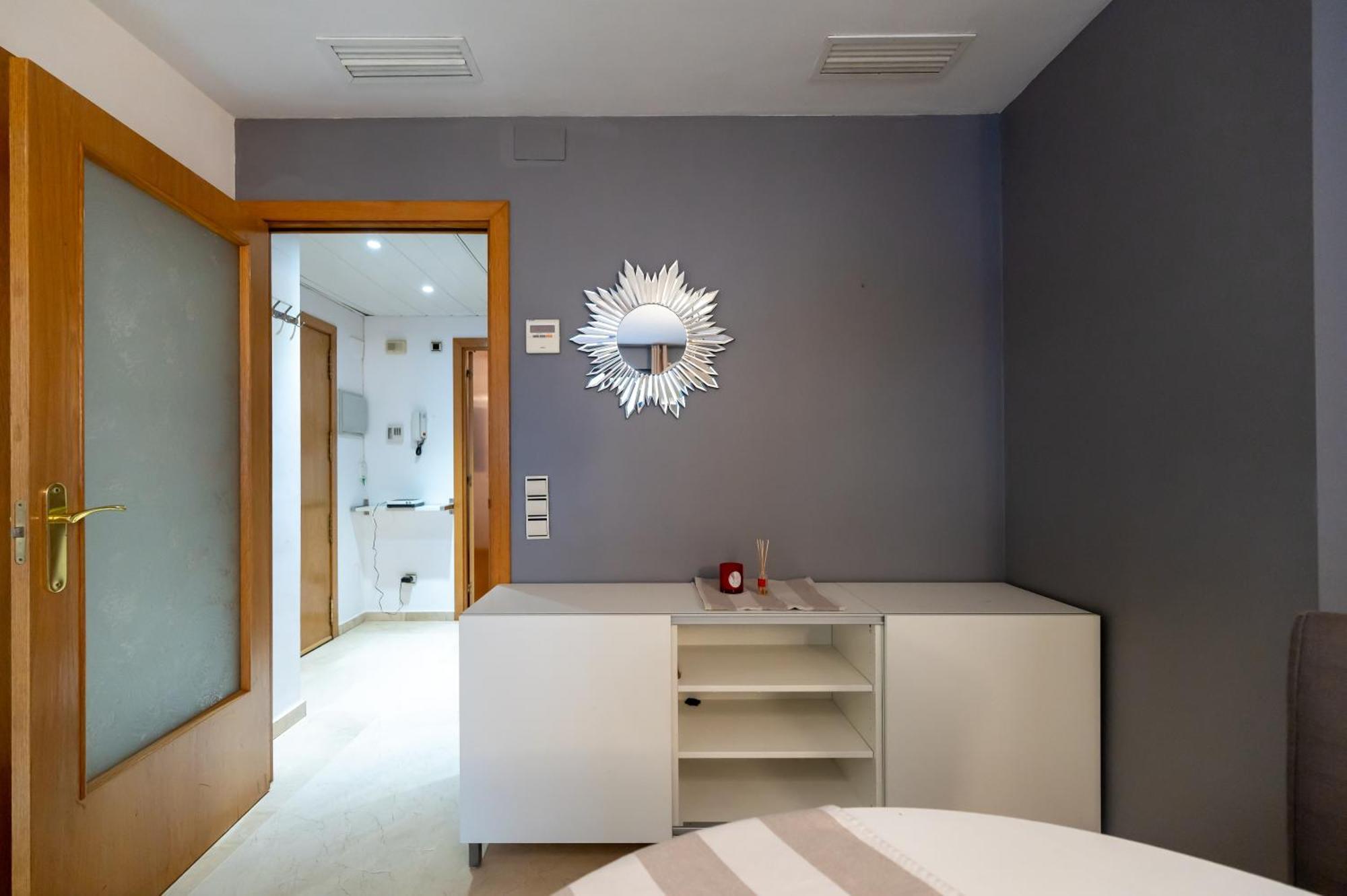 Comfy Downtown + Private Terrace Apartment Barcelona Bagian luar foto