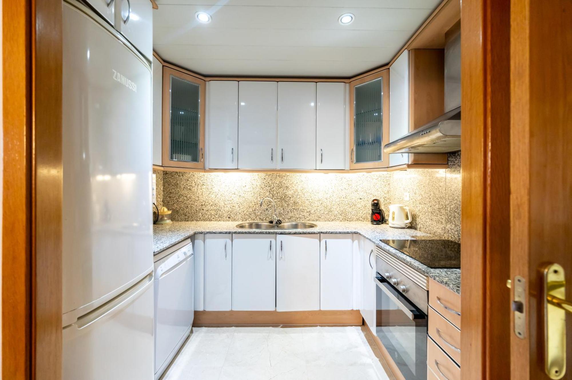 Comfy Downtown + Private Terrace Apartment Barcelona Bagian luar foto