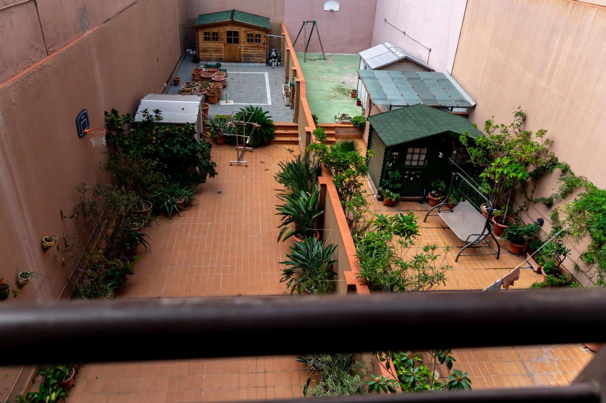 Comfy Downtown + Private Terrace Apartment Barcelona Bagian luar foto
