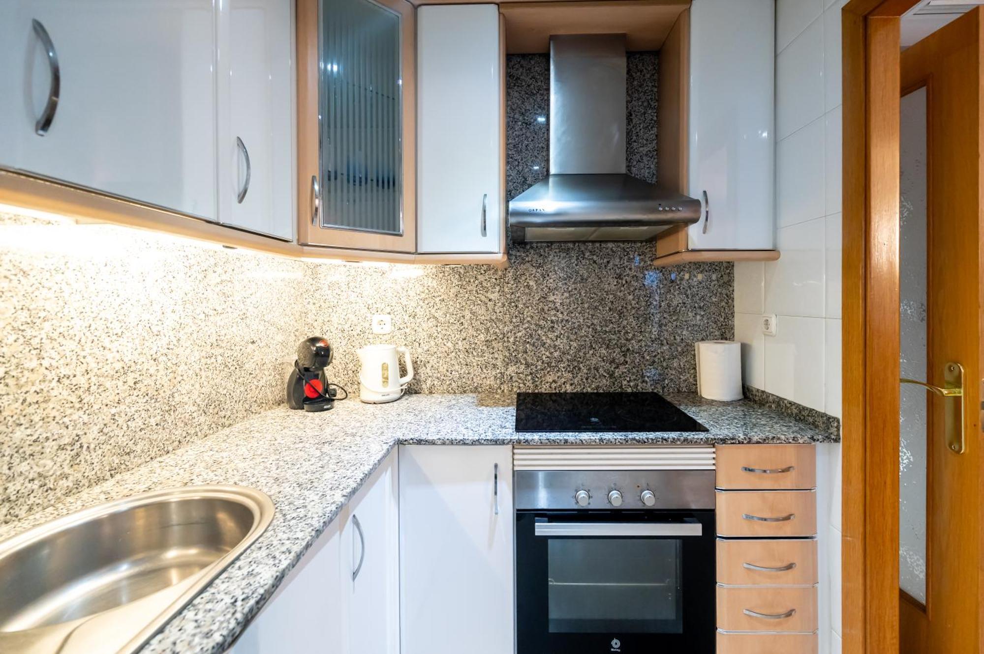 Comfy Downtown + Private Terrace Apartment Barcelona Bagian luar foto