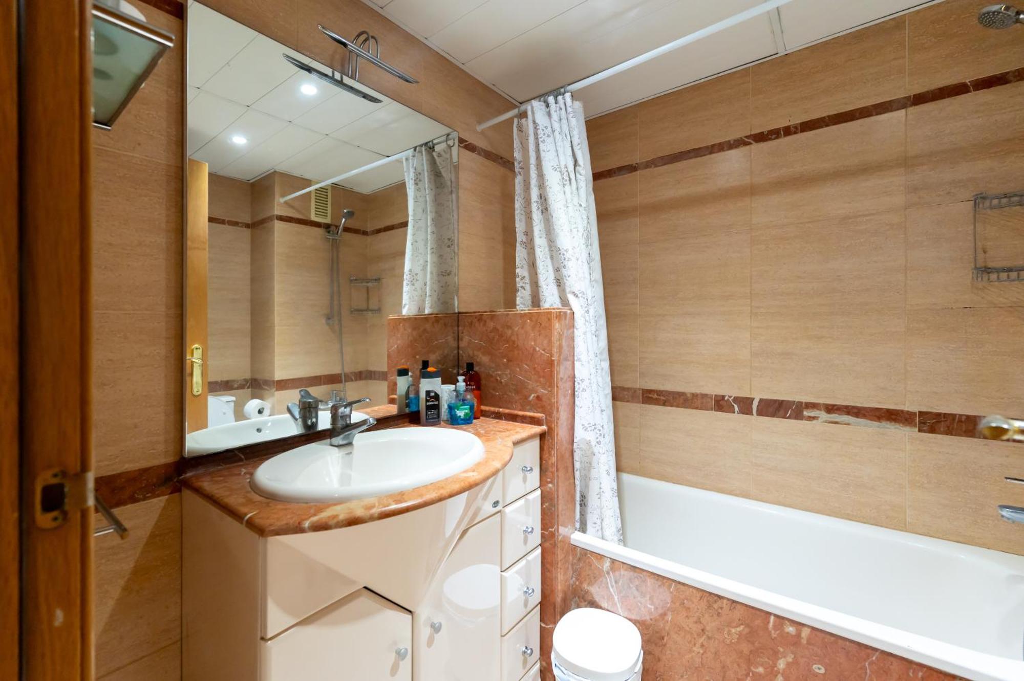 Comfy Downtown + Private Terrace Apartment Barcelona Bagian luar foto