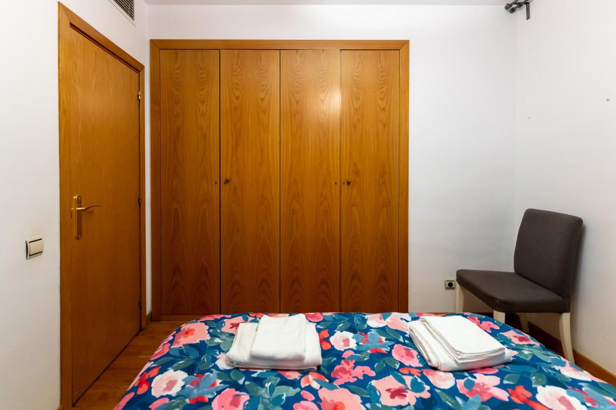Comfy Downtown + Private Terrace Apartment Barcelona Bagian luar foto