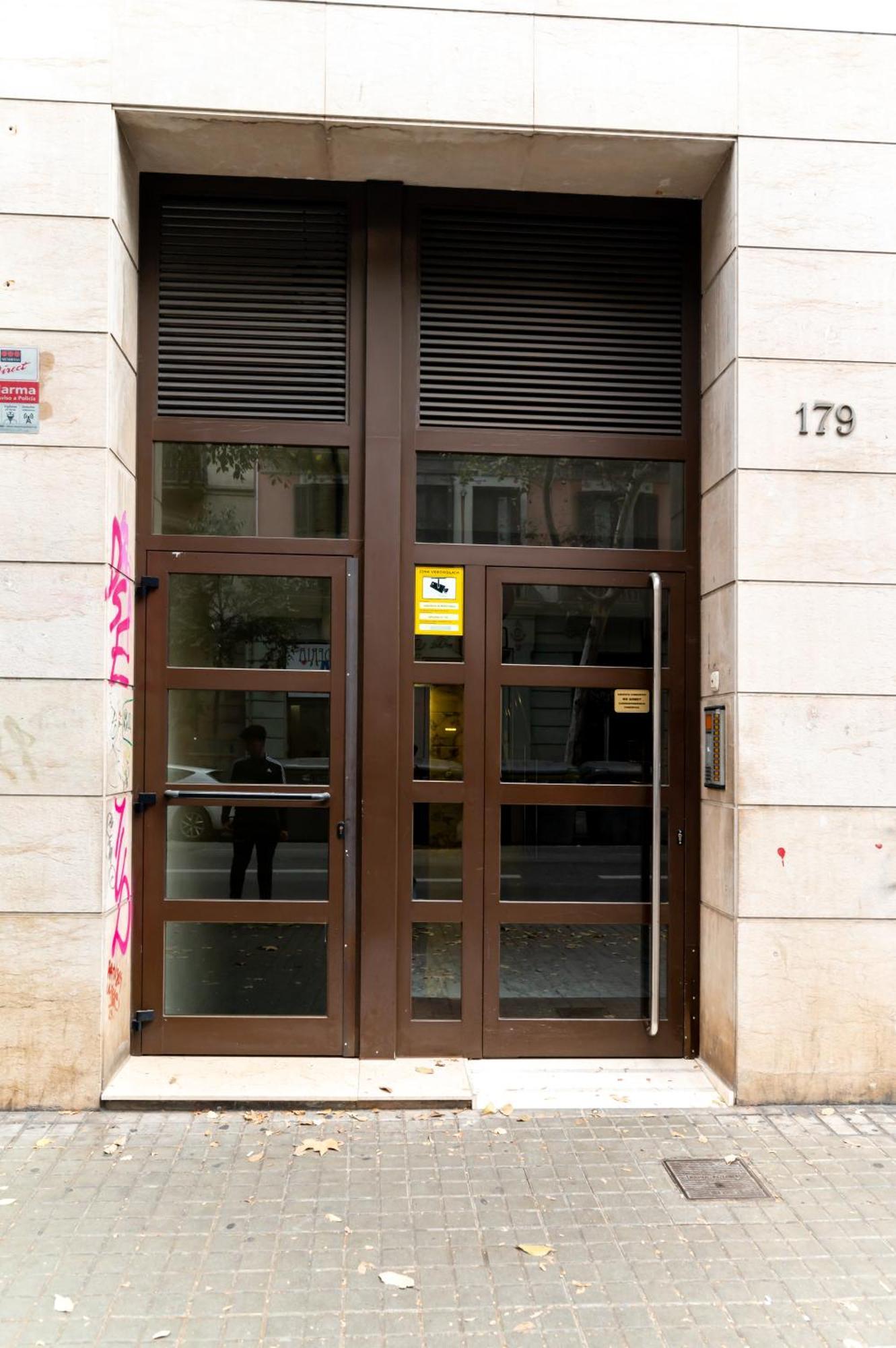 Comfy Downtown + Private Terrace Apartment Barcelona Bagian luar foto